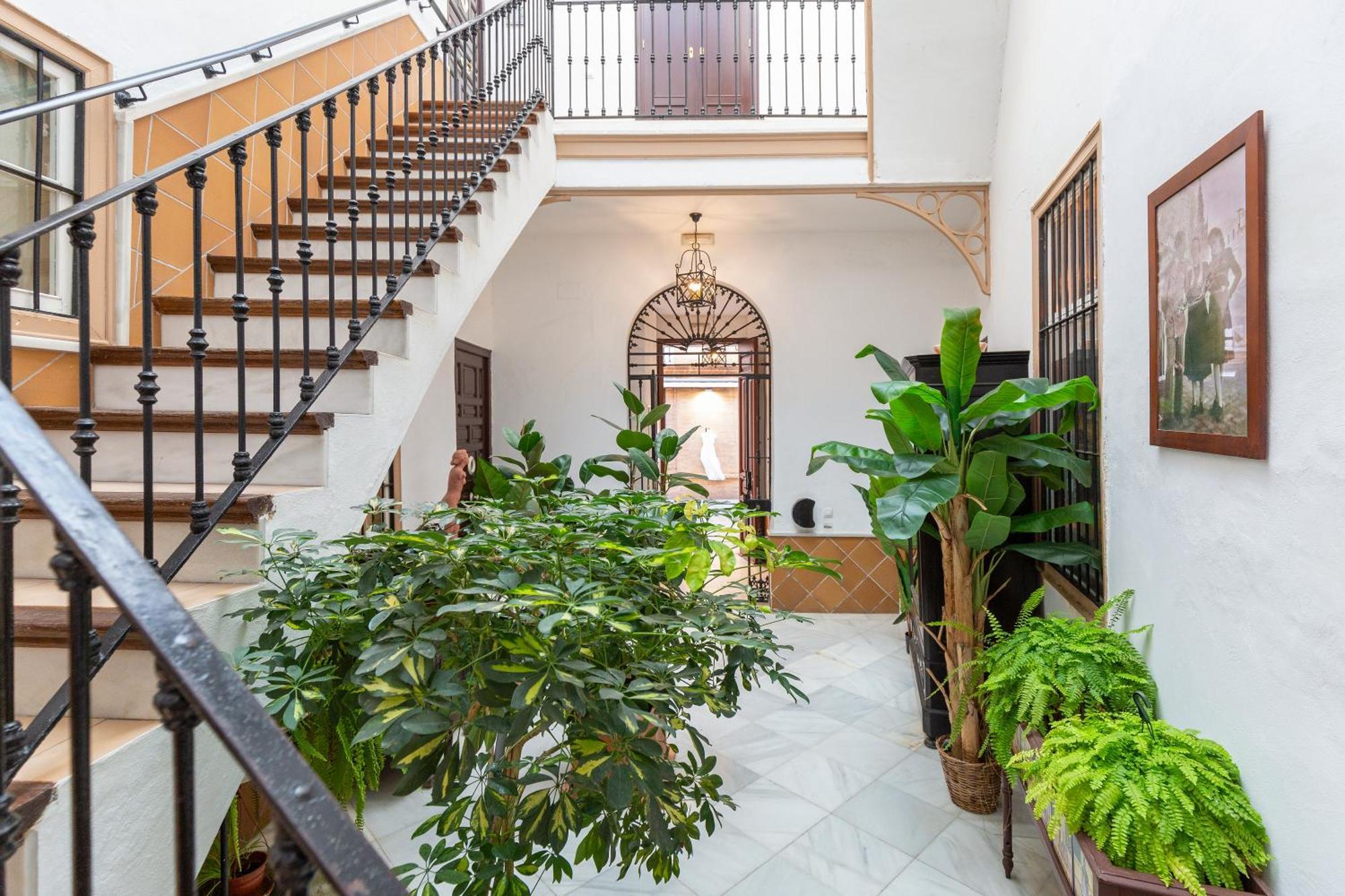 Descubrehome Santa Cruz Private Terrace With Giralda Views Seville Exterior photo